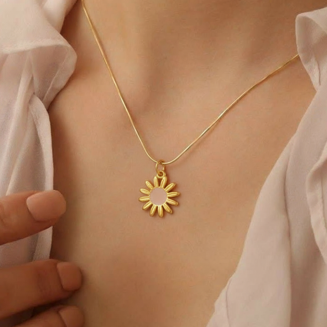 Golden Daisy Pendant Charm – 18K Gold Plated Flower Pendant