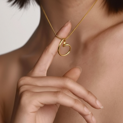 Heartline Pendant Necklace – 18K Gold & Silver Plated