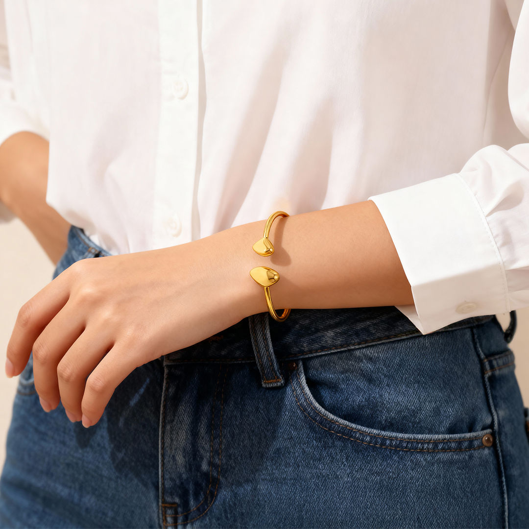 Dual Heart Minimalist Gold Bangle