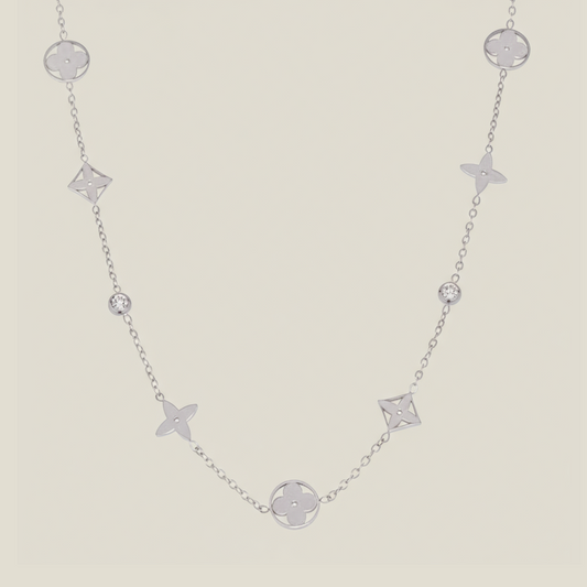 Luxury Clover Charm Necklace – 18K Gold & Silver Plated