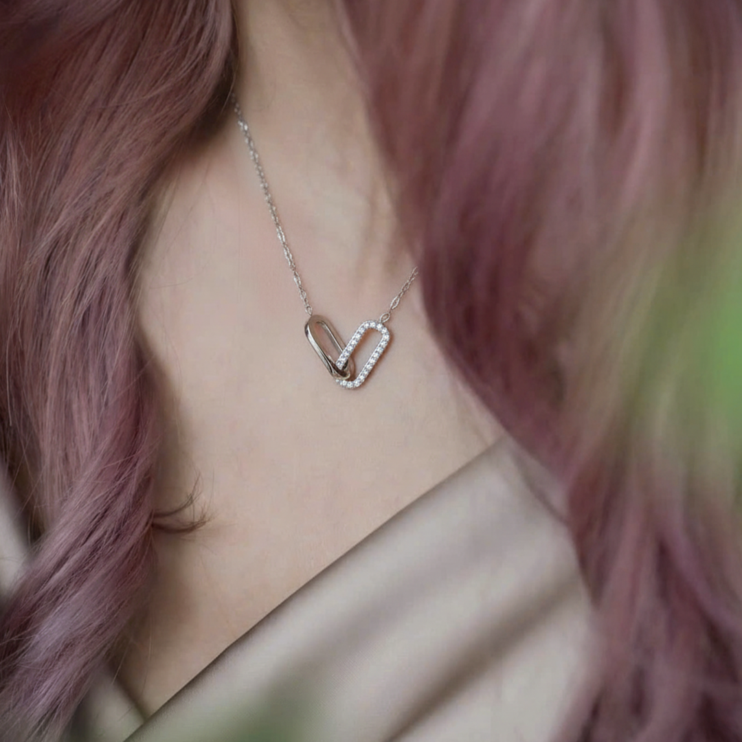 Silver Heart Link Necklace – Interlocked Heart Pendant