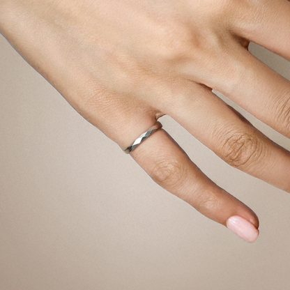 Minimal Faceted Stainless Steel Ring – Silver