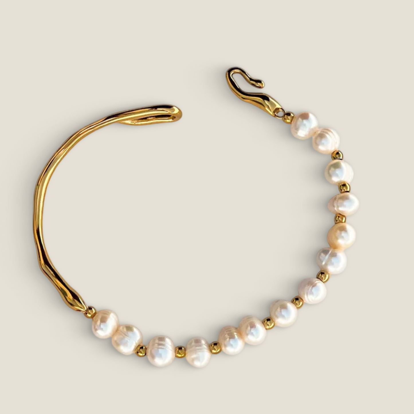 Freshwater Pearl & Gold Bracelet